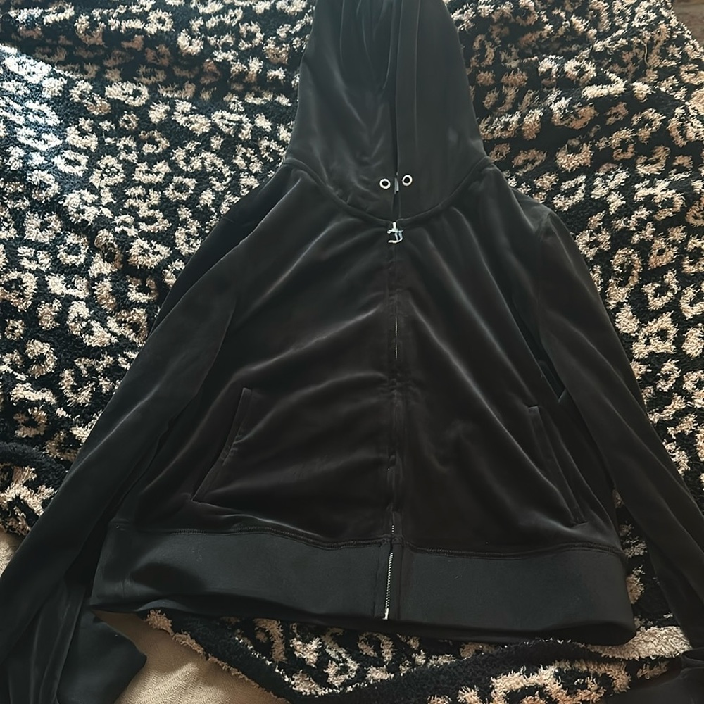 EUC BLACK JUICY COUTURE Y2K SWEATSHIRT